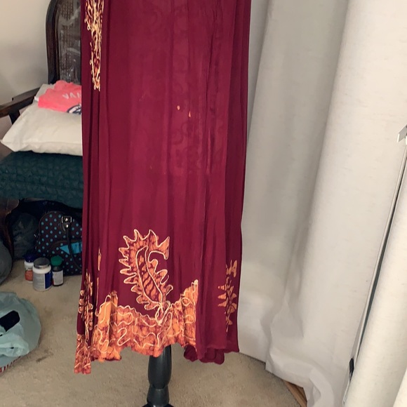 Cute boho style burgundy size med -lg - Picture 2 of 3